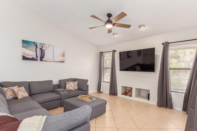 Foto del edificio - 15647 E Richwood Ave