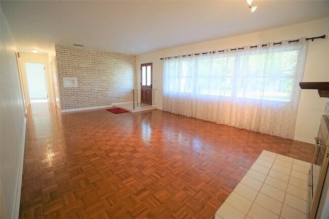 Foto del edificio - 1761 Cardinal Dr