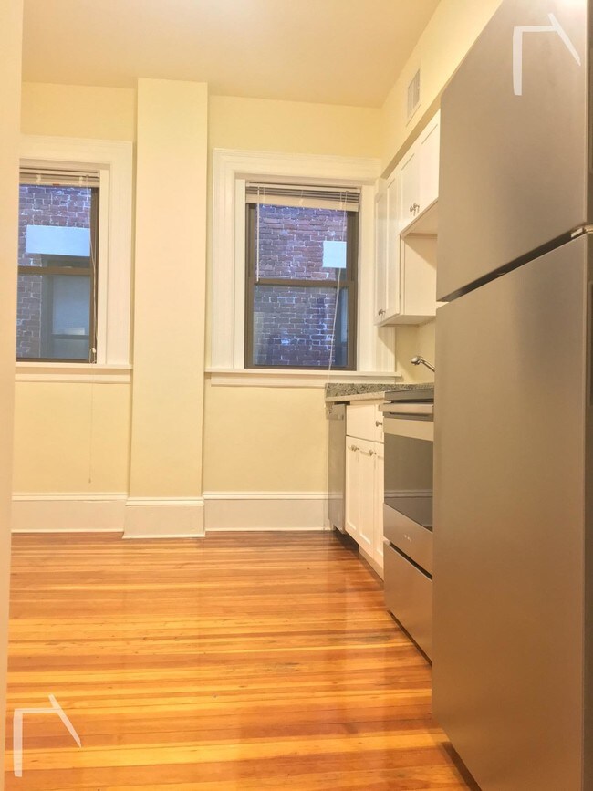 Foto del edificio - 1463 Beacon St