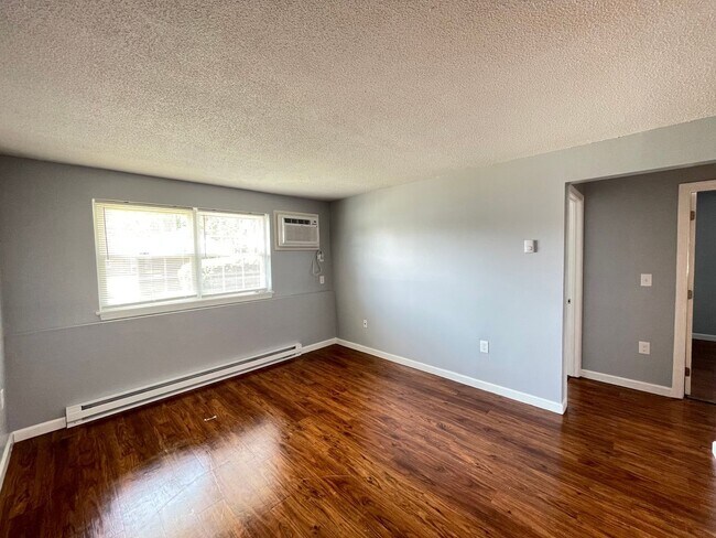 Foto del edificio - 179 Loudon Rd