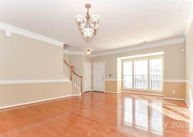 Building Photo - 9643 Sunset Grove Dr