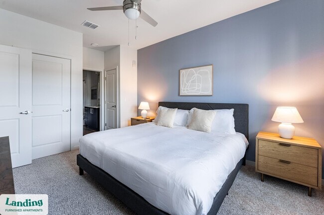 Building Photo - 1225 Utica Dr