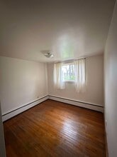 Building Photo - 228 Victoria Rd