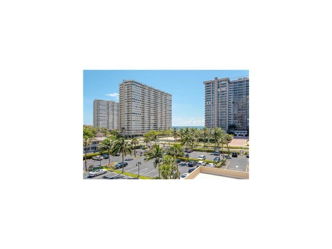 Foto del edificio - 2049 S Ocean Dr