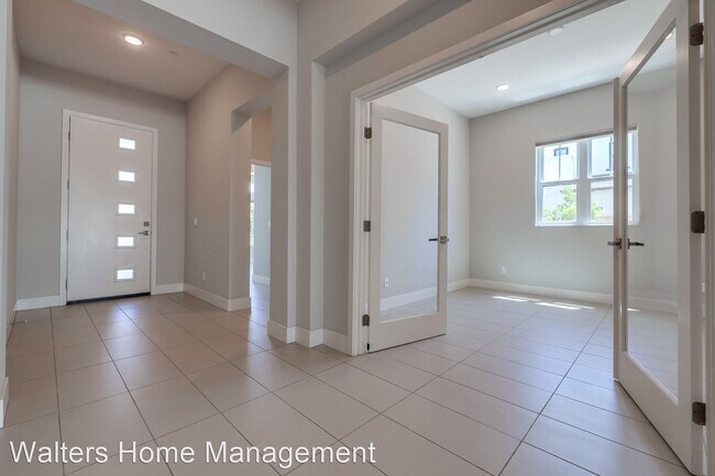 Foto del edificio - 4 br, 4.5 bath House - 6132 Seafaring Way