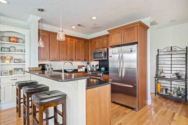 Foto del edificio - 35 Rutherford Ave