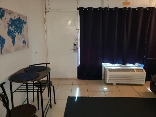 Foto del edificio - 43420 US-27