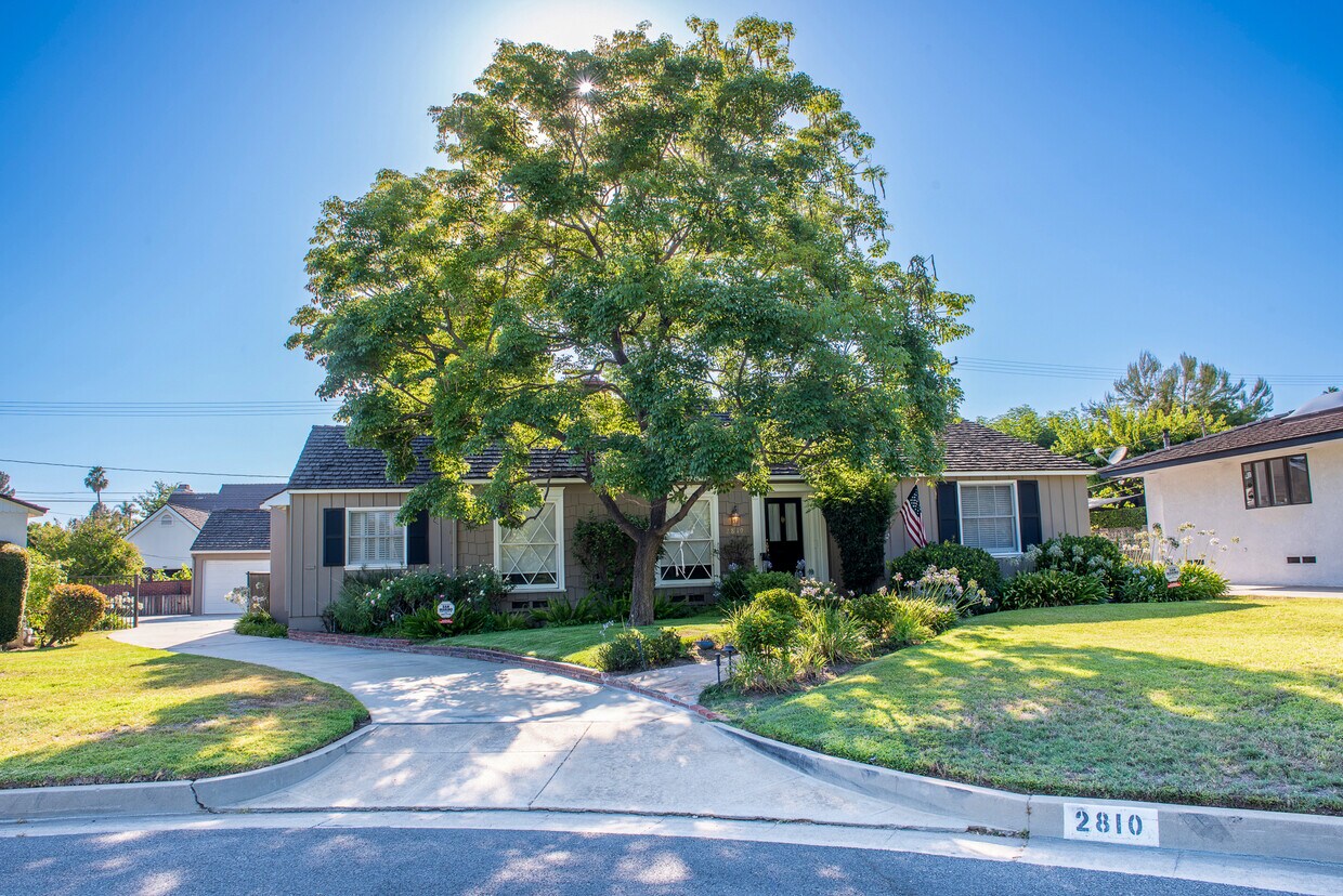 Primary Photo - 2810 Somerset Pl