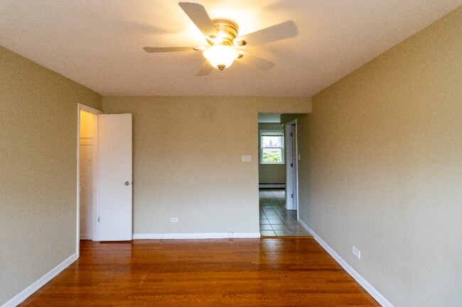 Foto del edificio - 8810 S Cottage Grove Ave