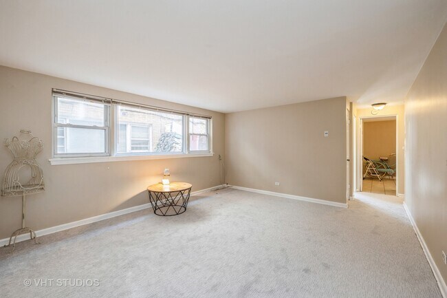 Foto del edificio - 2642 N Harlem Ave