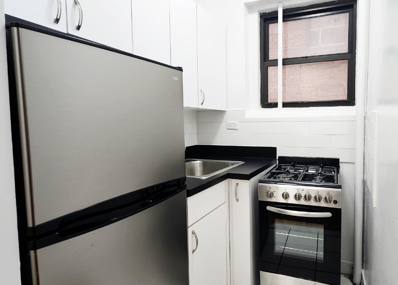 Building Photo - 401 E 58th St