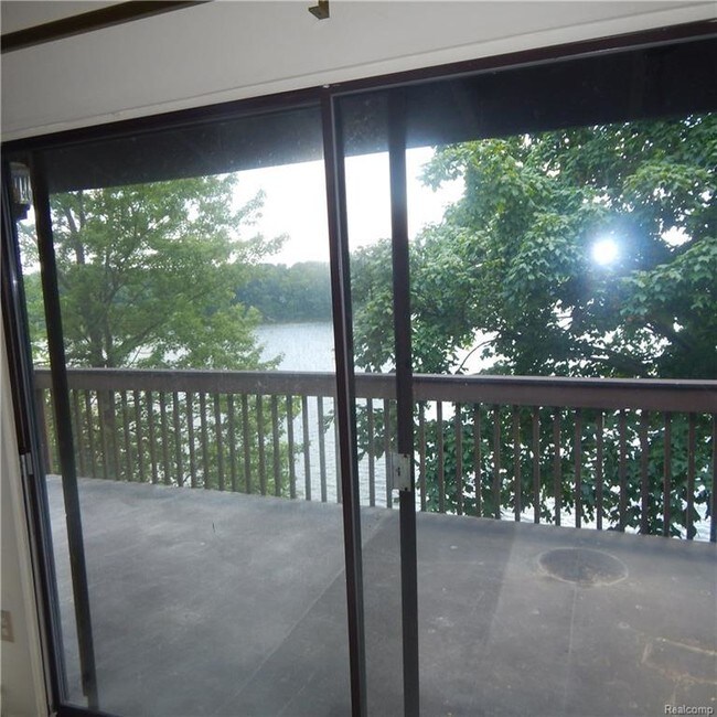 Foto del edificio - 1742 S Grove St