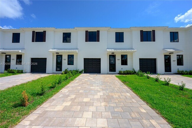 Foto del edificio - 854 SW 1st St