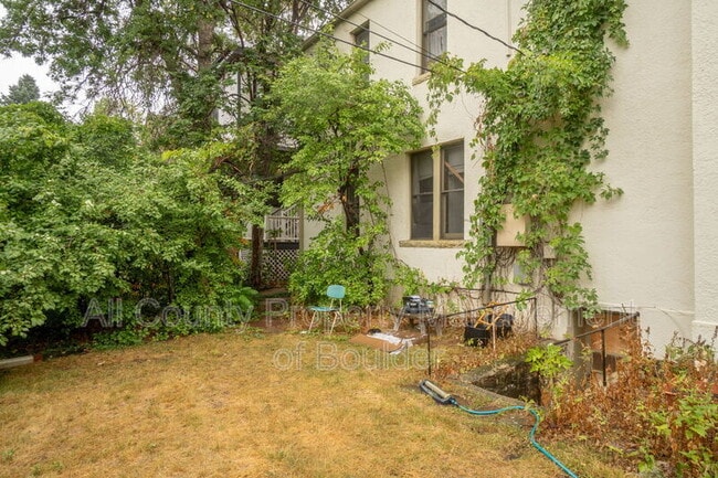 Building Photo - 2408 8th St