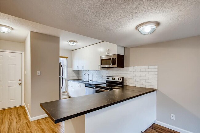 Foto del edificio - 3818 Southway Dr