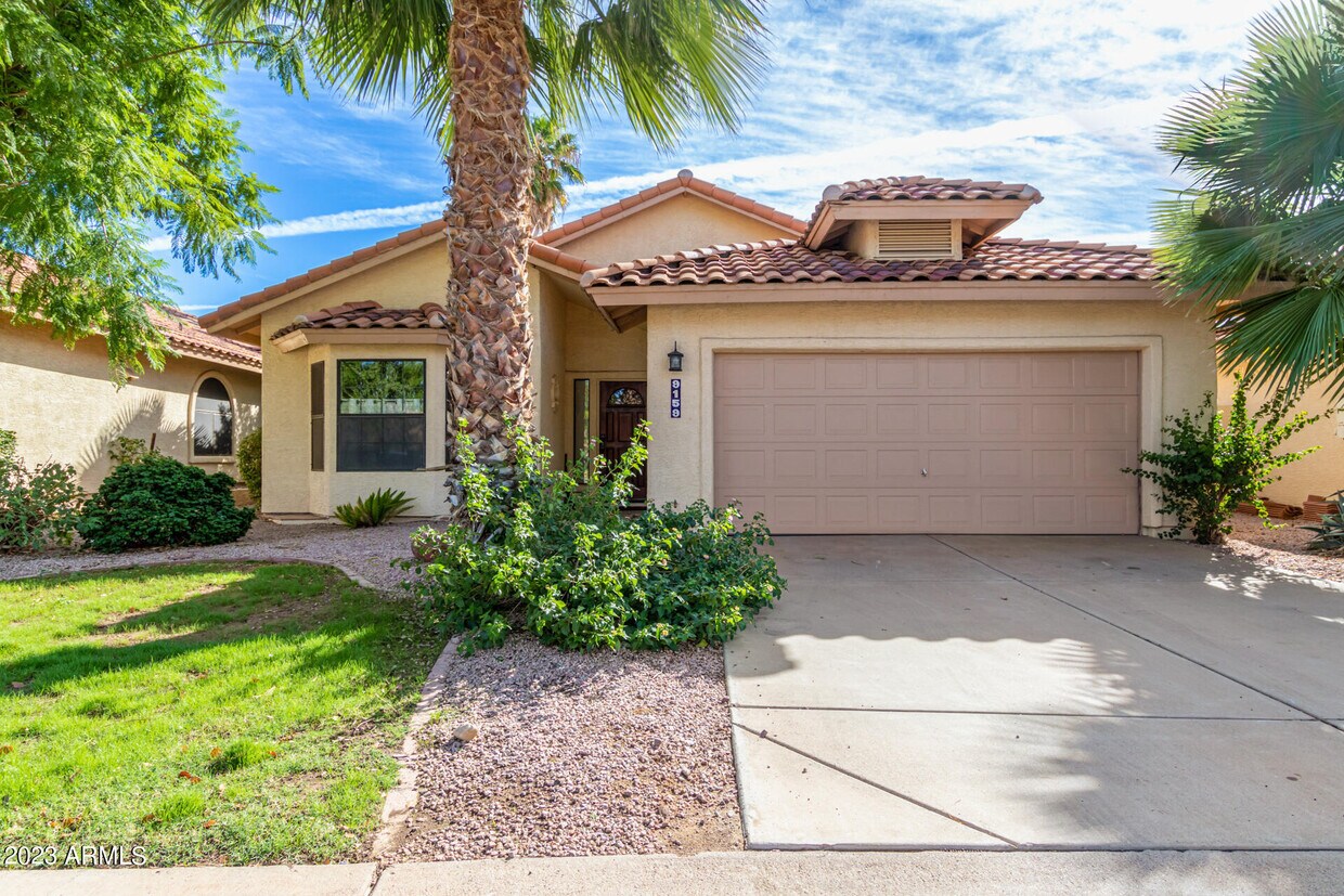 Foto principal - 9159 E Poinsettia Dr