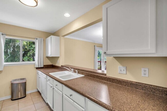 Building Photo - 1721 Parakeet Way