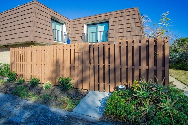 Photo - 5888 SE Riverboat Dr Townhome