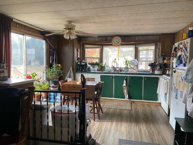 Foto del edificio - 228906 N 120th Ave