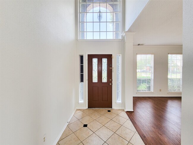 Foto del edificio - 17403 Canyon Knoll Dr