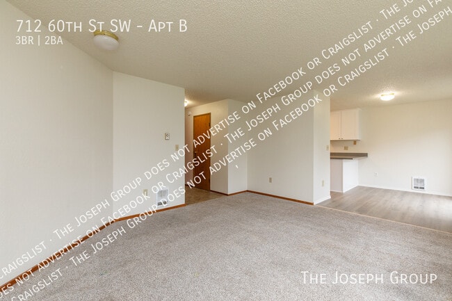 Foto del edificio - 712 60th St SW