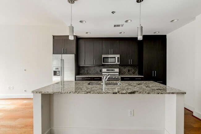 Foto del edificio - 1080 Peachtree St NE