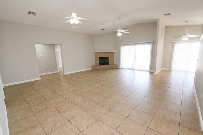 Building Photo - 66617 San Diego Dr
