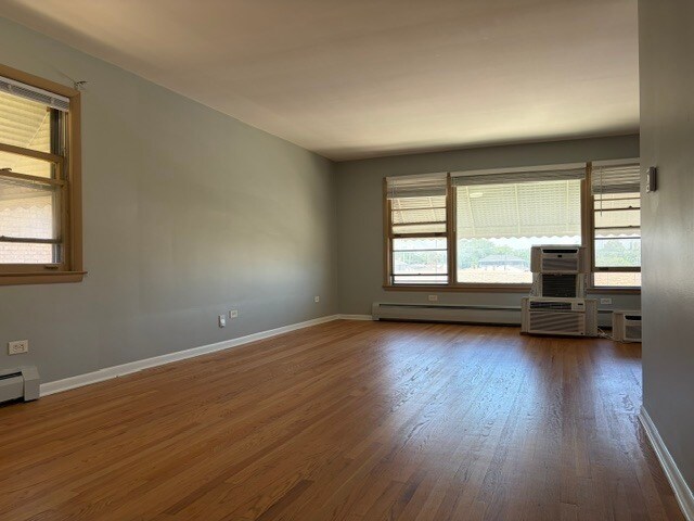 Foto del edificio - 7323 W Higgins Ave