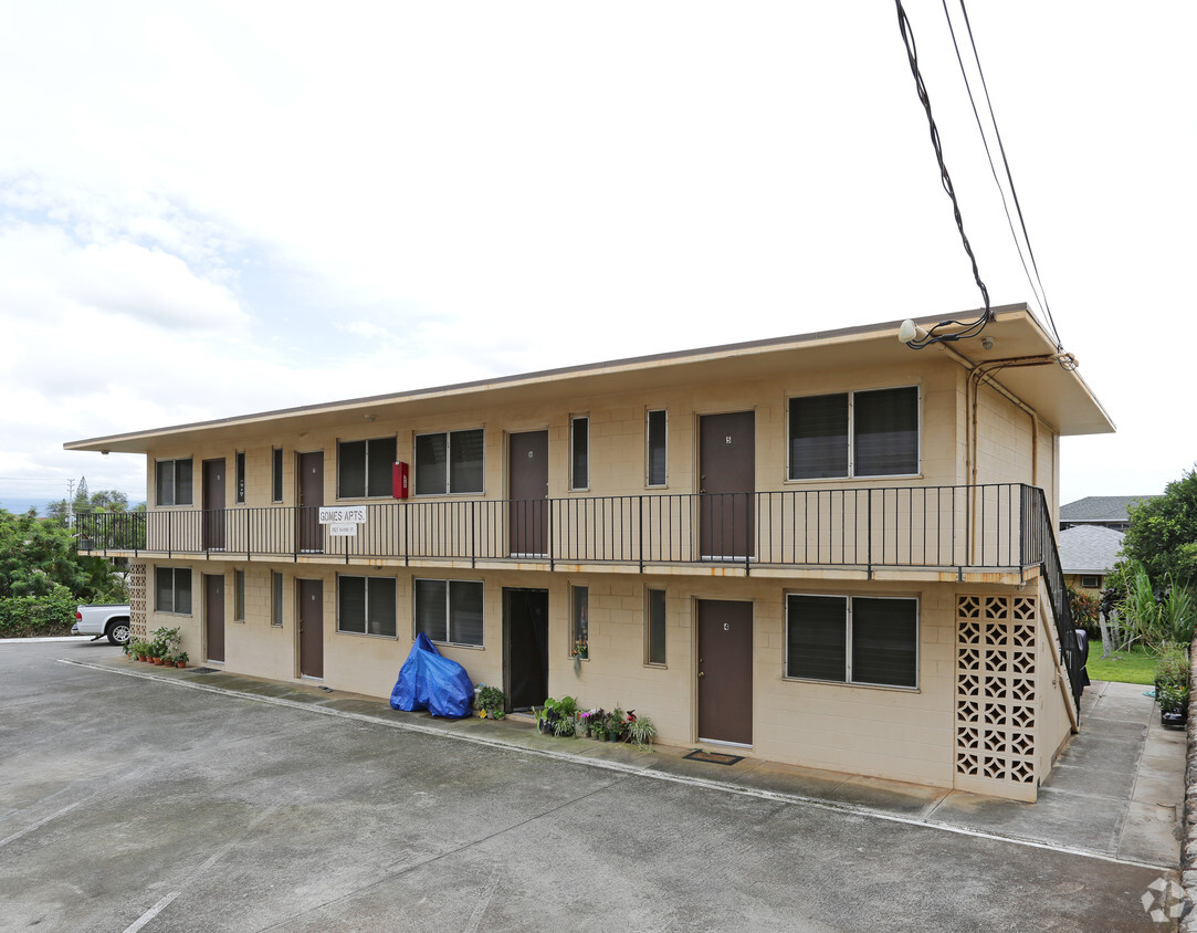 Building Photo - Gomes Apartments