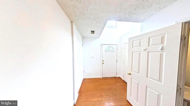 Foto del edificio - 11920 Calico Woods Dr