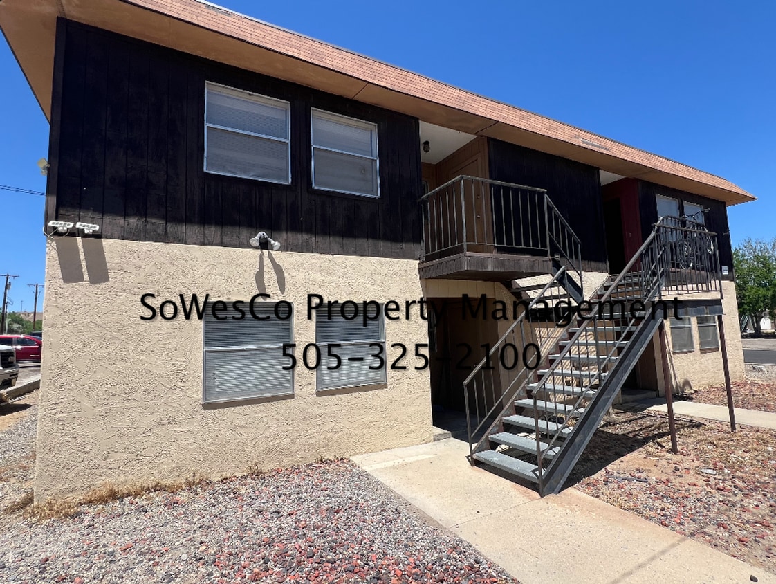 2107 N Tucker Ave, Farmington, NM 87401 House Rental in Farmington