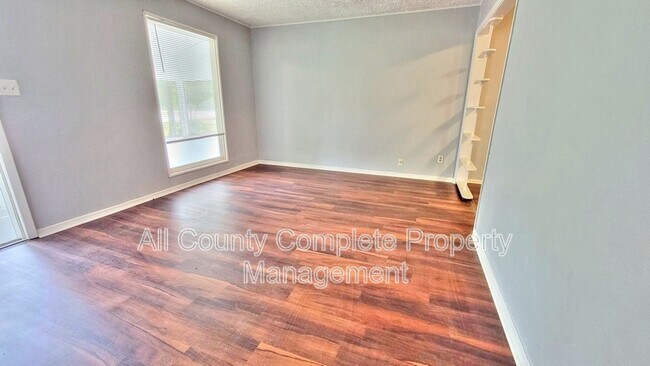 Foto del edificio - 9348 Culpeper Ave