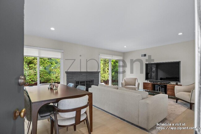 Foto del edificio - 1227 Maple St