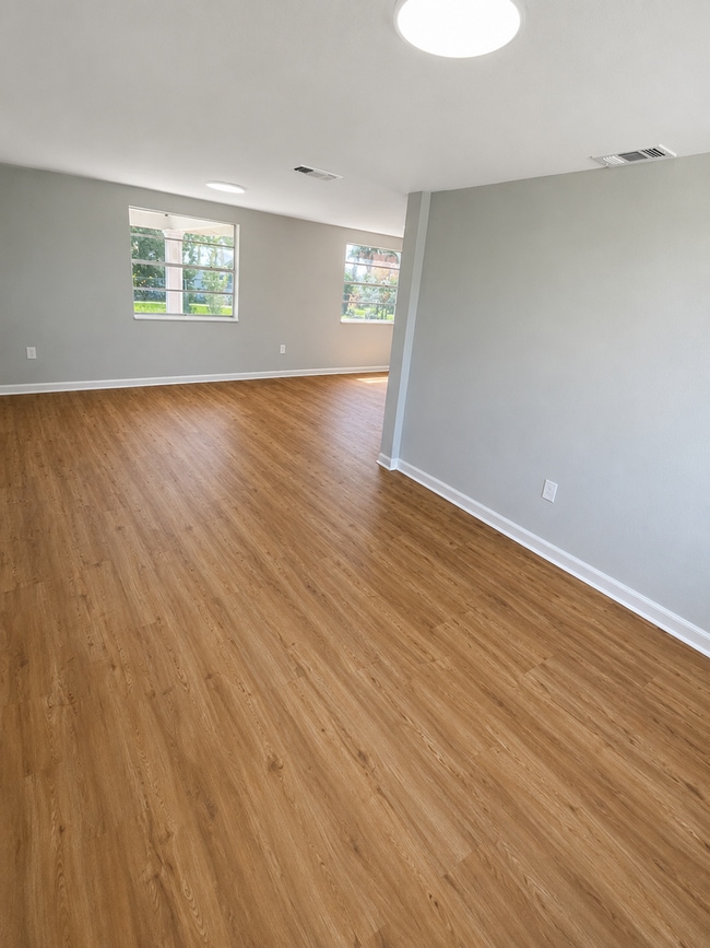 Foto del edificio - 837 Lafayette Ln
