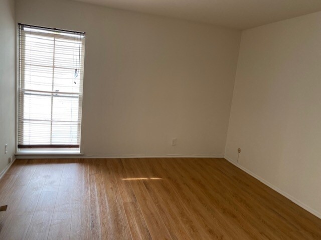 Bed Room - 3640 Cardiff Ave