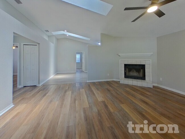 Foto del edificio - 7005 59th St N