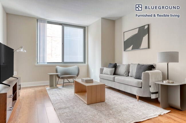 Building Photo - 425 L St NW Building Photo - 425 L St NW