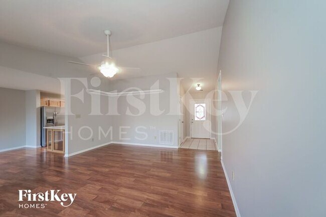 Foto del edificio - 7837 Cross Willow Blvd