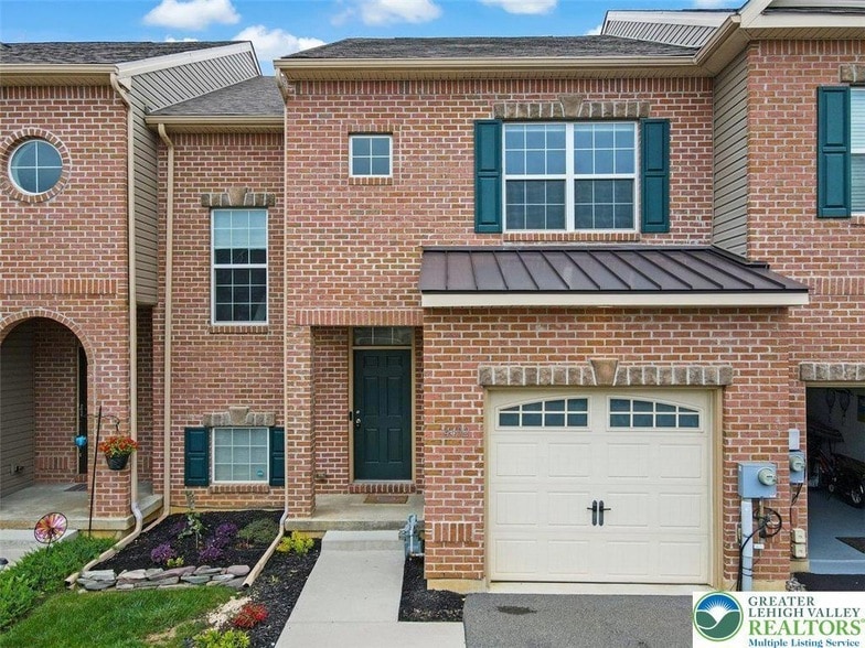 Primary Photo - 4492 Cottonwood Dr