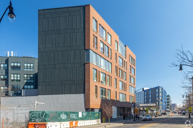 Foto del edificio - 380 Newark Ave
