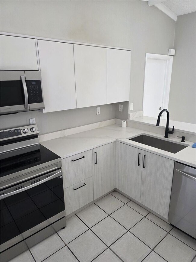 Foto del edificio - 16813 SW 107th Pl