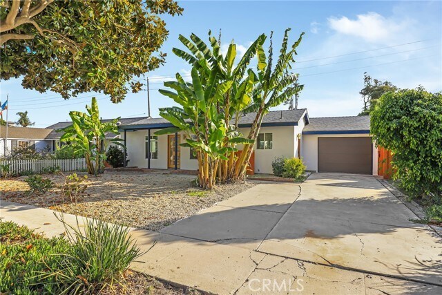 Building Photo - 2850 Channel Dr
