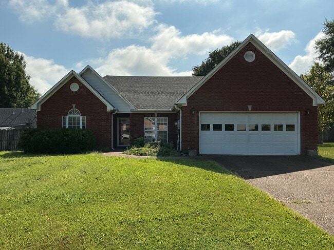 Building Photo - 16 Homeview Cv
