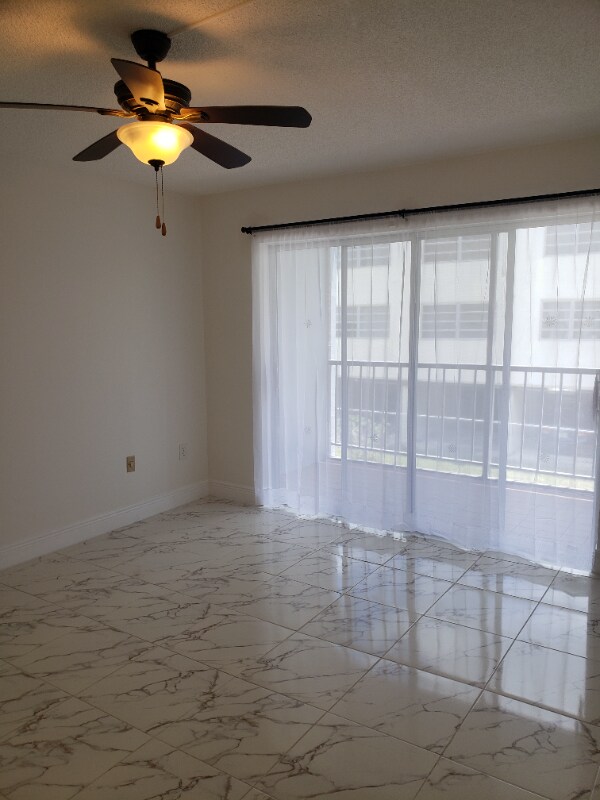 Foto principal - 1250 NE 125th St