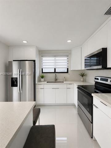 Foto del edificio - 6791 SW 25th St