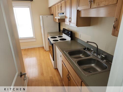Kitchen - 60 Gatheringgreen W