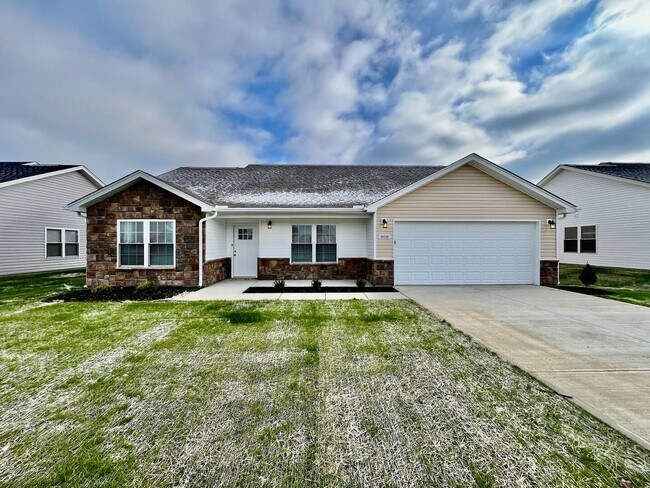 Building Photo - 808 Pierson Rd
