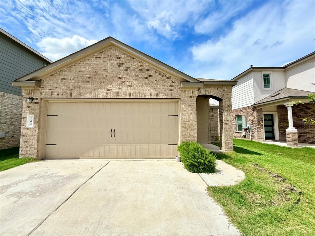Primary Photo - 140 Canley Lp