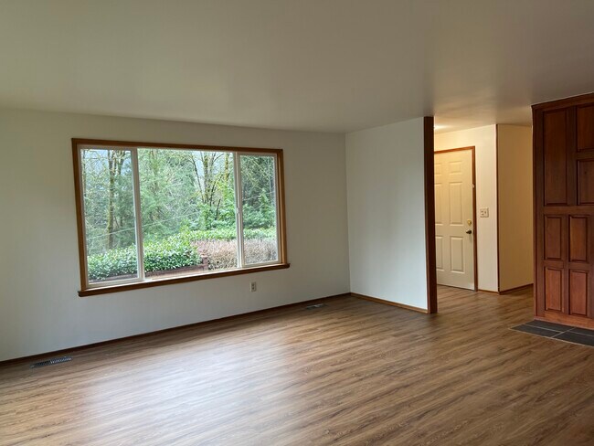 Building Photo - 795 Wildwood Blvd SW