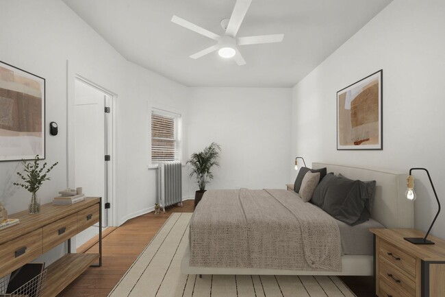 Building Photo - Spacious 4-Bedroom, 2-Bath in Edgewater — Sun-Filled, Stylish, and Pet-Friendly with In-Unit Laun...